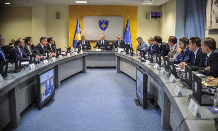 Kosova’da Bakanlıklar Sayısının Azalması Bekleniyor