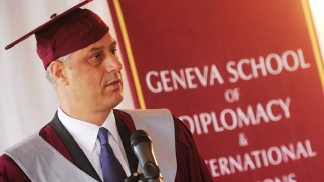 Hashim Thaçi'ye Fahri Doktora