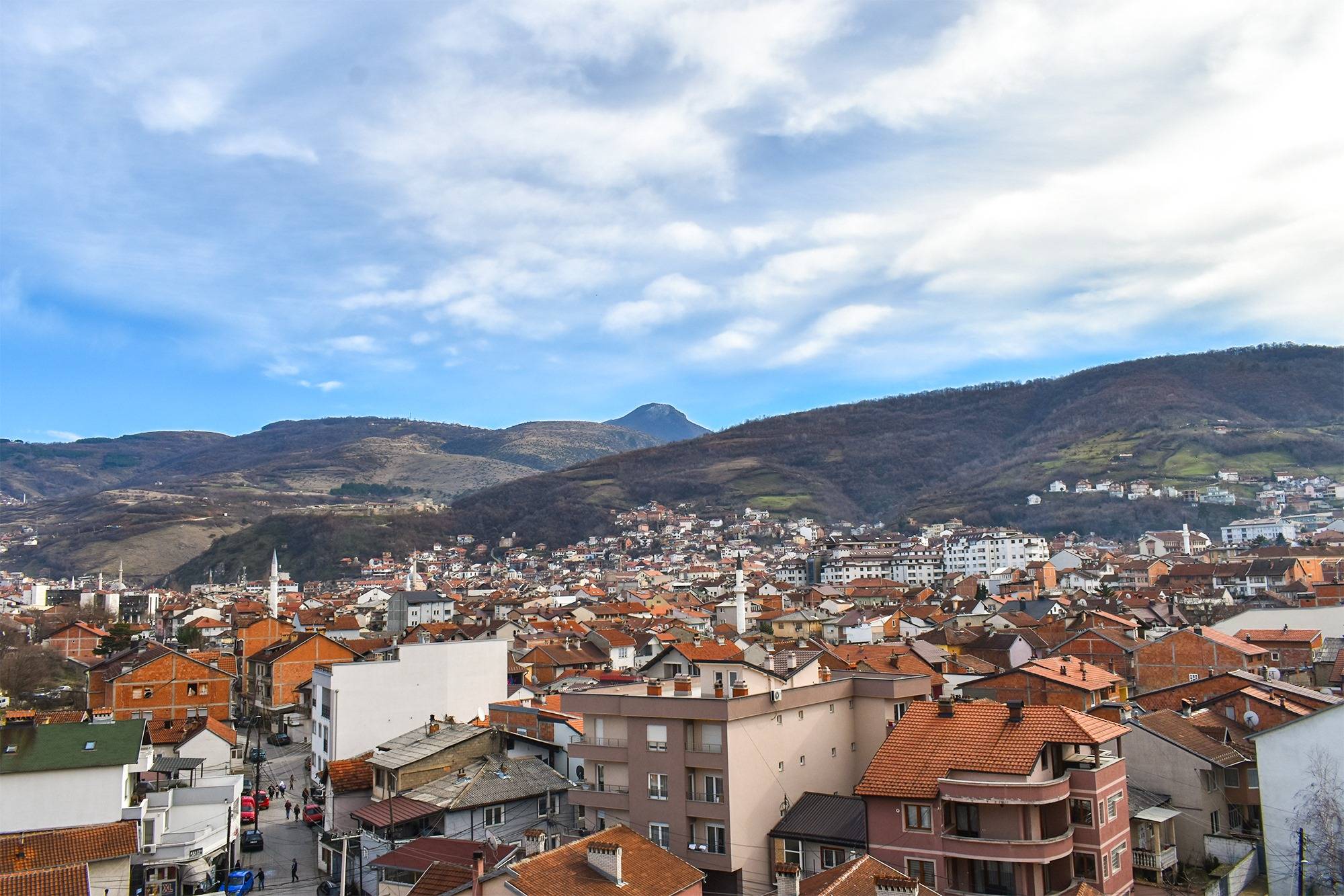 Hava Parçalı Bulutlu ve Sıcak