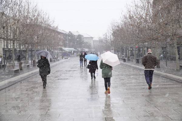 HavaYağmur ve Kar Yağışlı