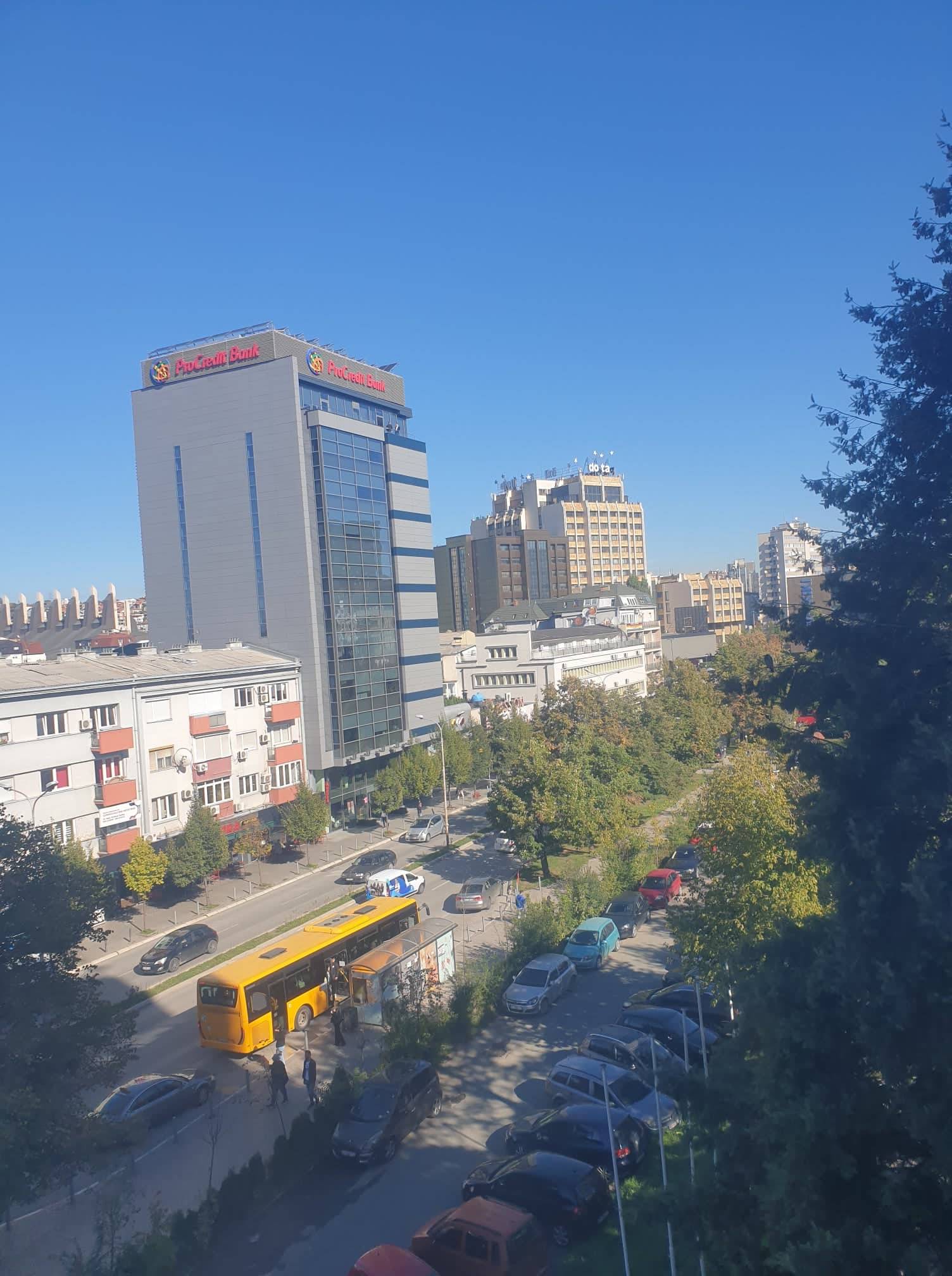 Hava Güneşli, Fakat Daha Soğuk