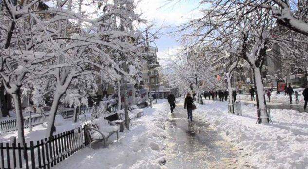 Hava Bulutlu ve Hafif Yağışlı