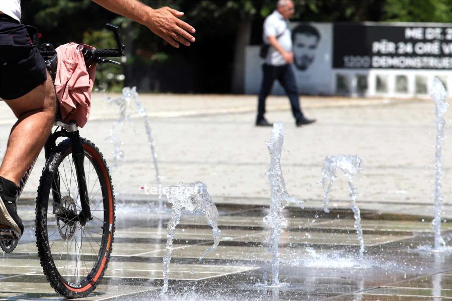Hava Sıcak: UV Işınlarına Dikkat!