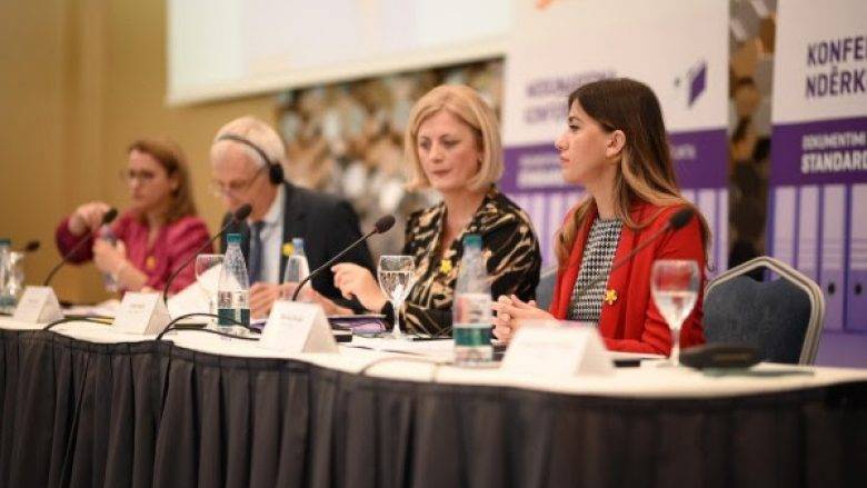 Savaşta İşlenmiş 900'den Fazla Cinsel Taciz Vakası Tespit Edildi