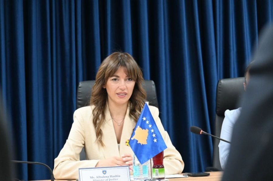 Haxhiu, Özel Mahkeme'nin Denetimi için Mekanizma Talep 