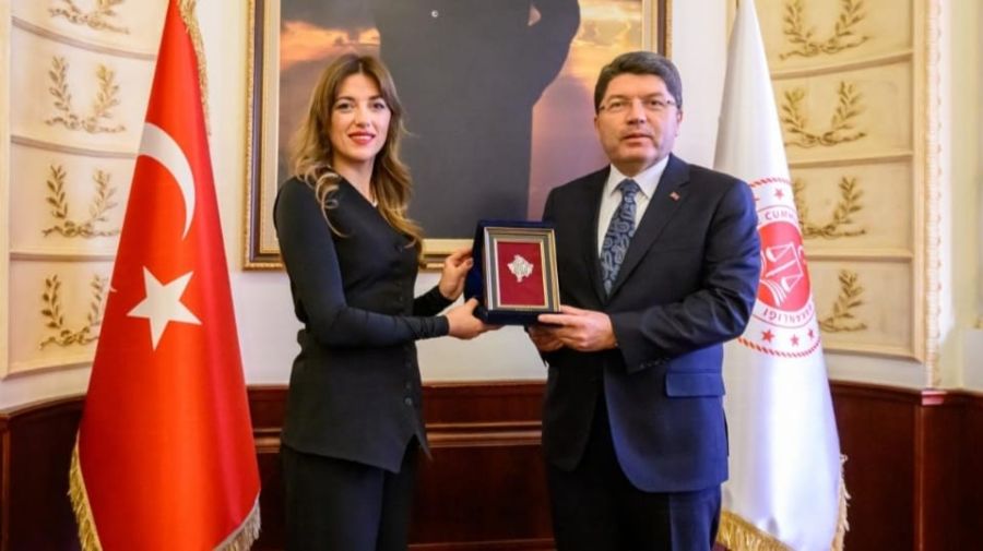 Adalet Bakanı Tunç'un Kosova Diplomasisi! FETÖ'cülerin İadesini İstedi 