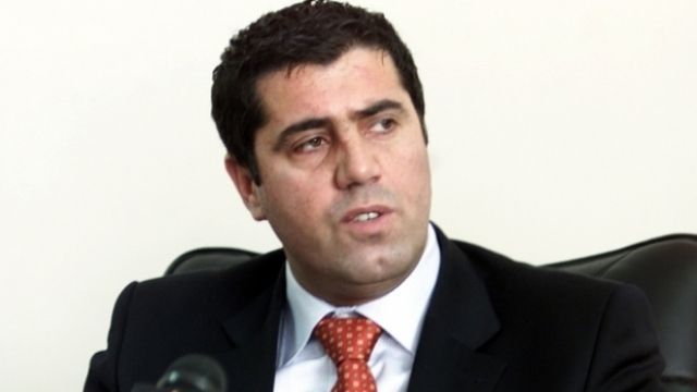Haziri: Yabancılar Gelmemeli