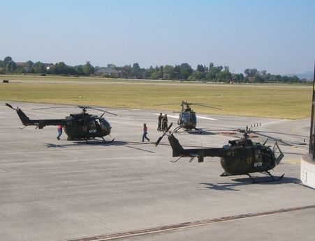 Helikopterler Birimi Thaçi'nin İmzasını Bekliyor
