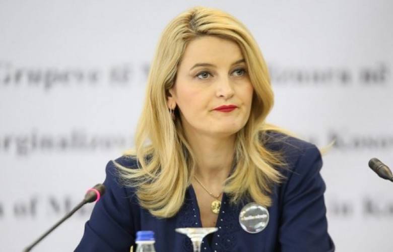 Hoxha, Entegrasyon Sürecinde Azami Angajelik Talep Ediyor