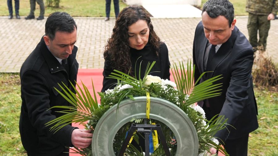 Kosova Holokost Kurbanlarını Andı