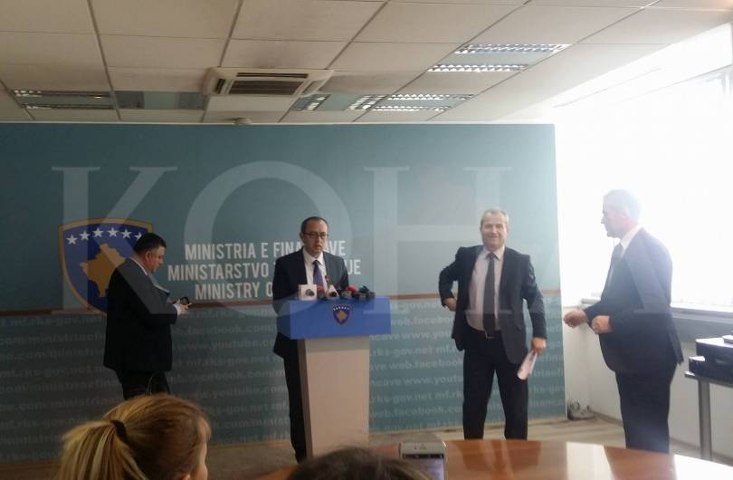 Hoti: Hiç Kimsenin Maaşı Düşürülmeyecek