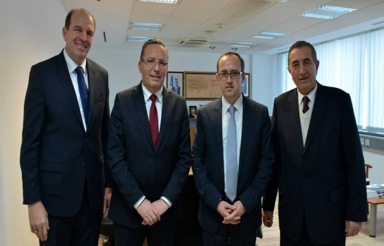 Hoti,  Eski Maliye Bakanları ile Bir Toplantı Yaptı