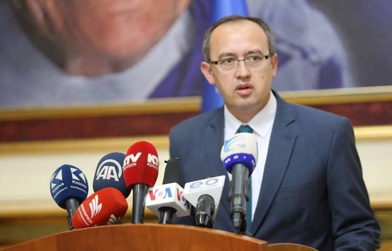 Başbakan Hoti de Koronavirüse Yakalandı