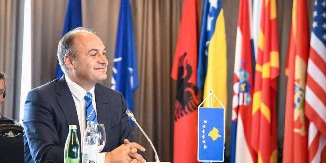 Hoxhaj’dan Uluslararası Camiaya Eleştiri