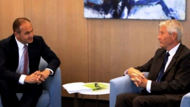 Bakan Hoxhaj Strasbourg'da