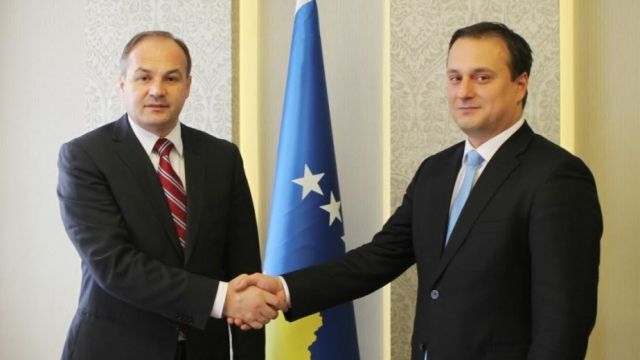 Hoxhaj, Makedonya İle İşbirliğin Güçlenmesinden Yana