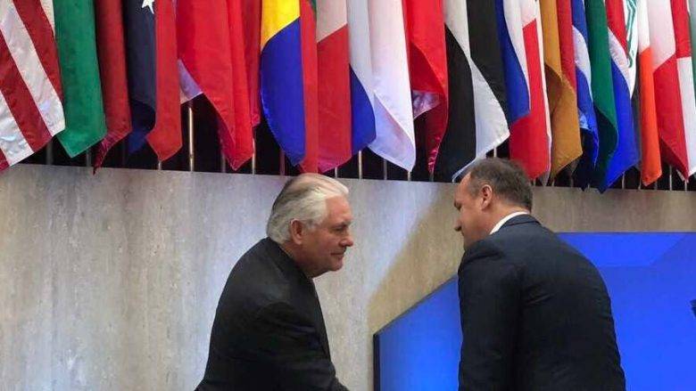 Hoxhaj,  Tillerson ile Bir Araya Geldi