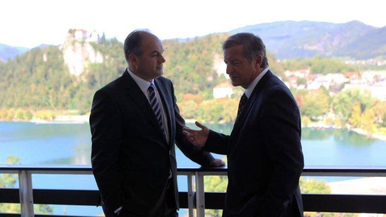 Enver Hoxhaj Slovenya'da