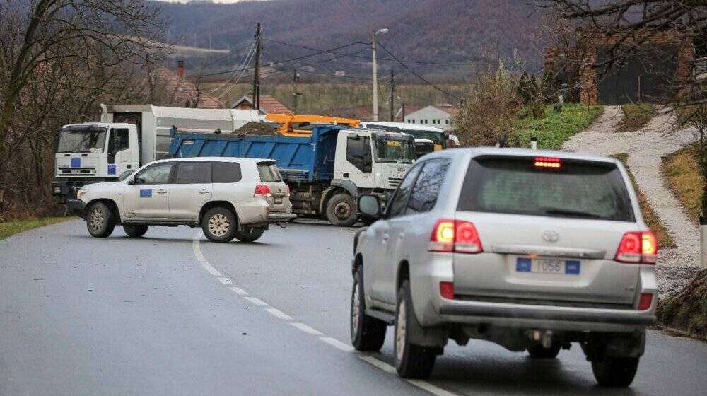 Kosova’nın Kuzeyi Hala Barikatlar Altında