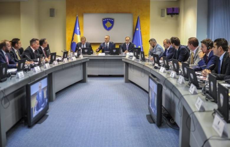 Haradinaj, Gençlik Sarayının Priştine Belediyesi Yetkisine Verilmesini İstedi