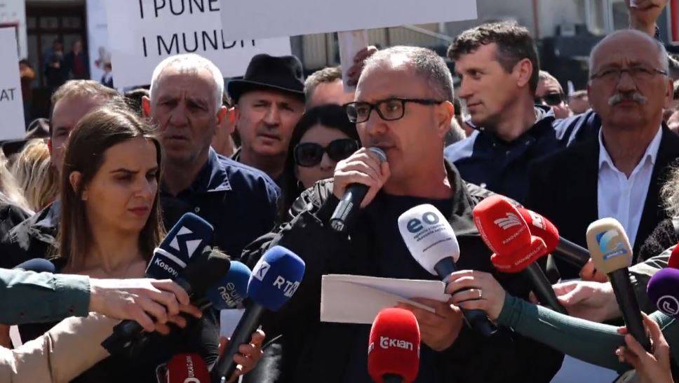 Maaşlar Yasası Oluncaya Kadar 100 Euro Ek Ödensin