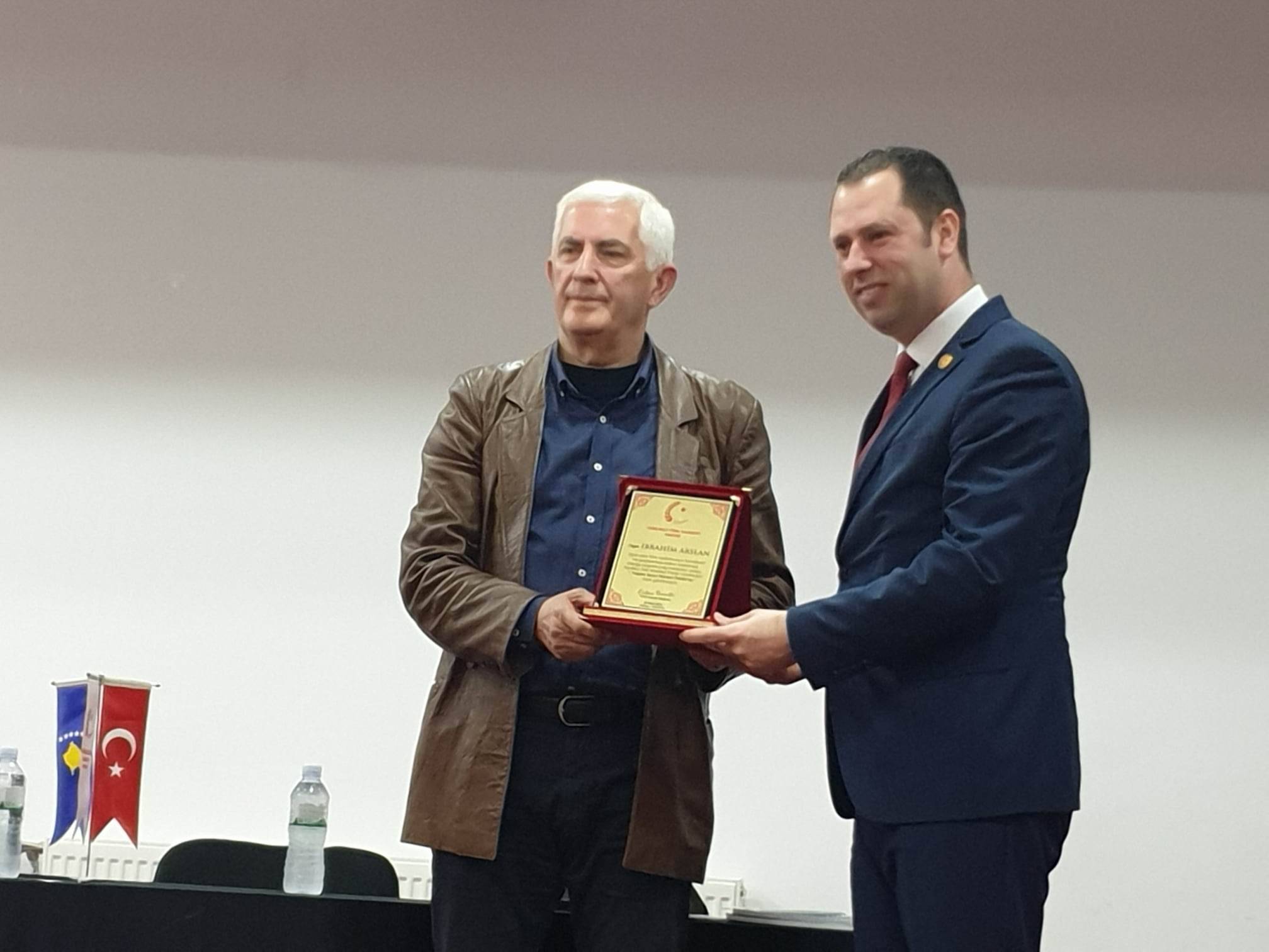 İbrahim Arslan’a Yaşam Boyu Hizmet Ödülü Verildi