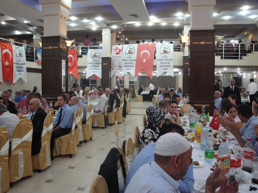 Ramazan Eski Dostları Prizren'de Buluşturdu