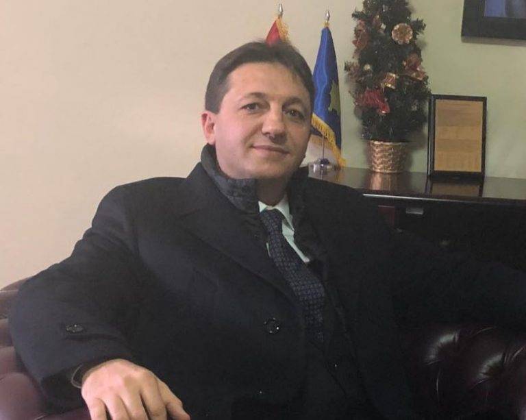 Bir Konsolos Vjosa Osmani’nin Kararını Tanımıyor