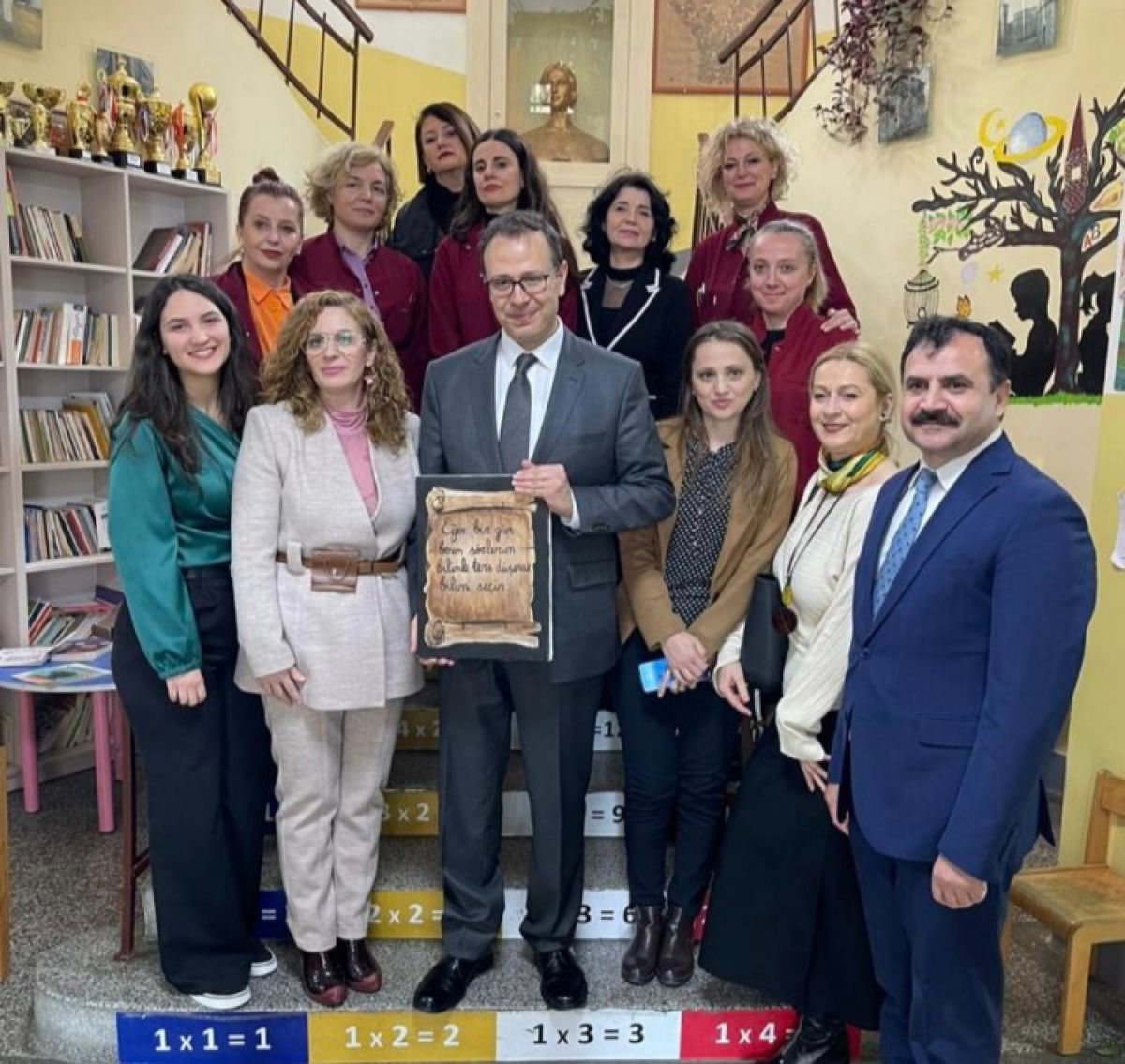 Priştine Türk Öğretmenlerinden Büyükelçi Angılı’ya  Teşekkür Mesajı