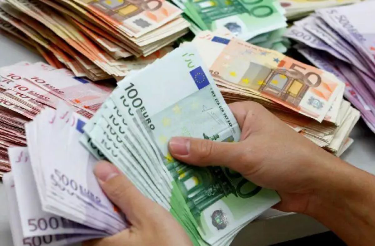 Bugünden İtibaren Kosova’da 2 bin Euro Üzeri Nakit Ödeme Yasaklandı