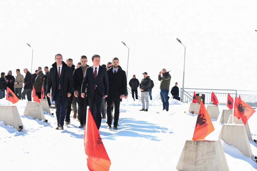 Kurti, Koşare’de Saygı Duruşunda Bulundu