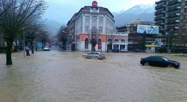 İpek Sular Altında