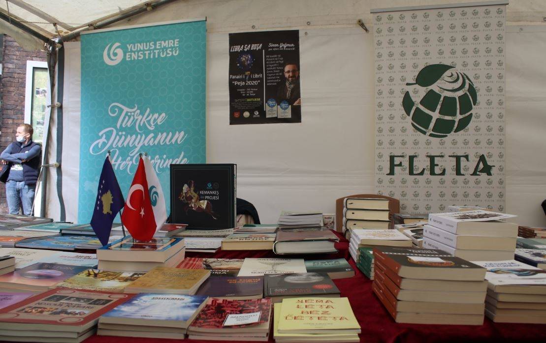 İpek Kitap Fuarı'nda Türkçe Eserlere Yoğun İlgi