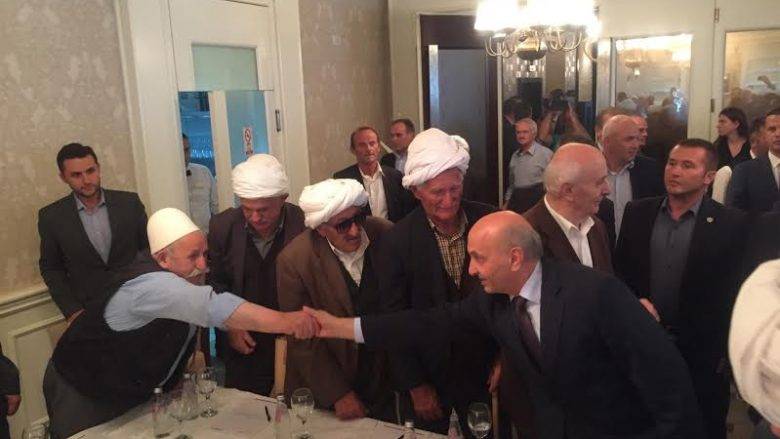 Başbakan Mustafa, Karadağ ile Sınır Bölgesinde Yurttaşlarla Bir Araya Geldi