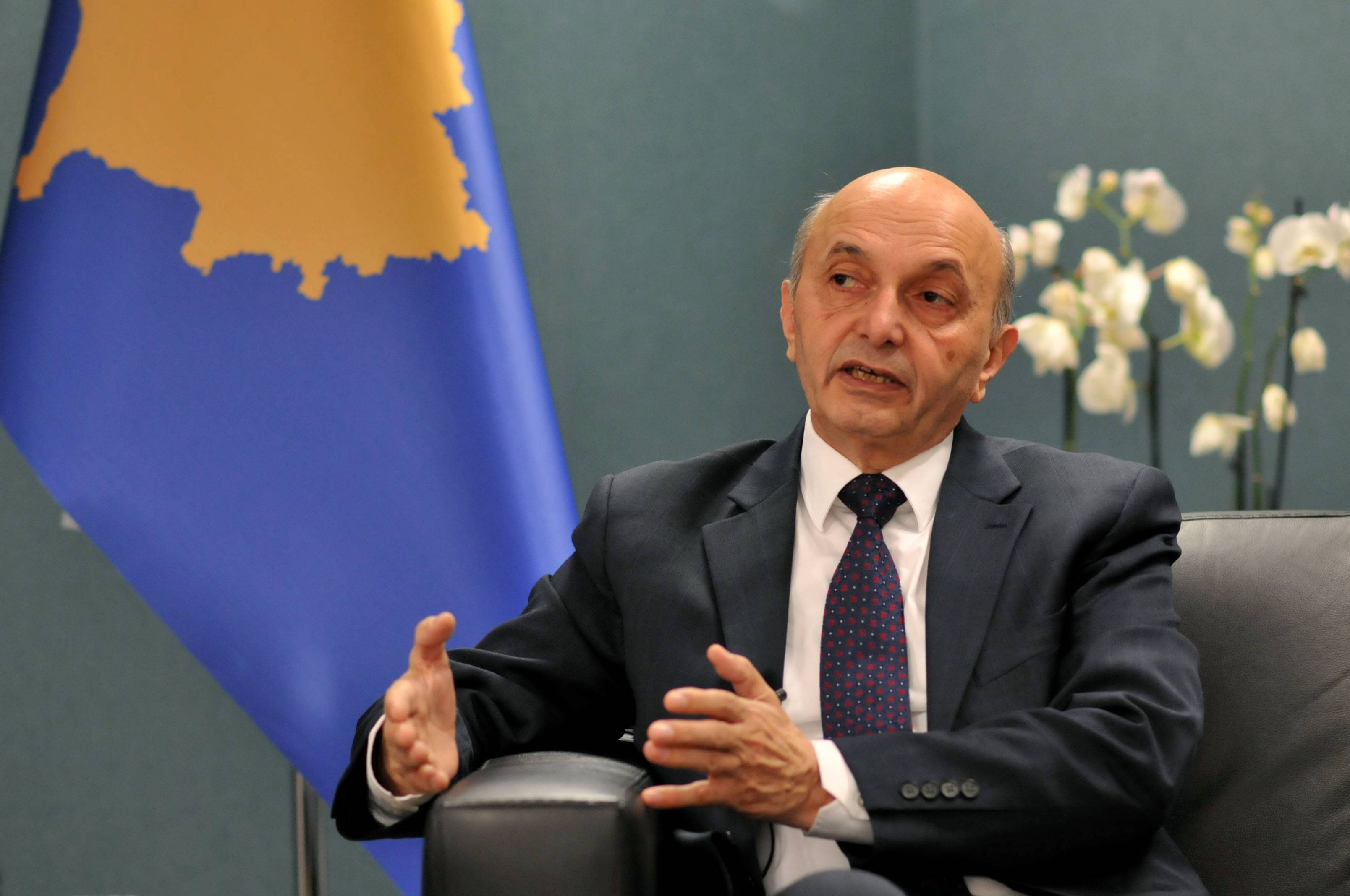 PAN, Kosova ile Oynuyor