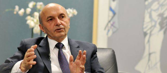 Başbakan Mustafa, Kadınların Gününü Kutladı