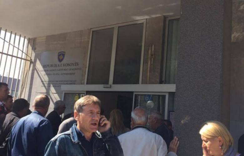 KEDS İşçileri Çalışma Bakanlığı Önünde Protesto Ediyor