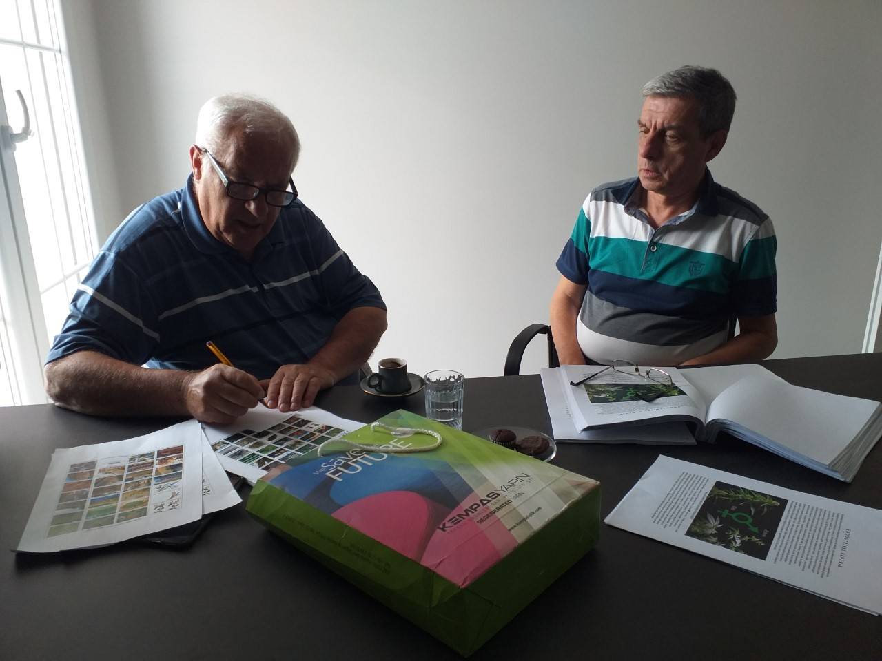 Prizrenli Emekli Mühendis, 300 Sayfalık Tekstil Terimleri Sözlüğü Hazırladı