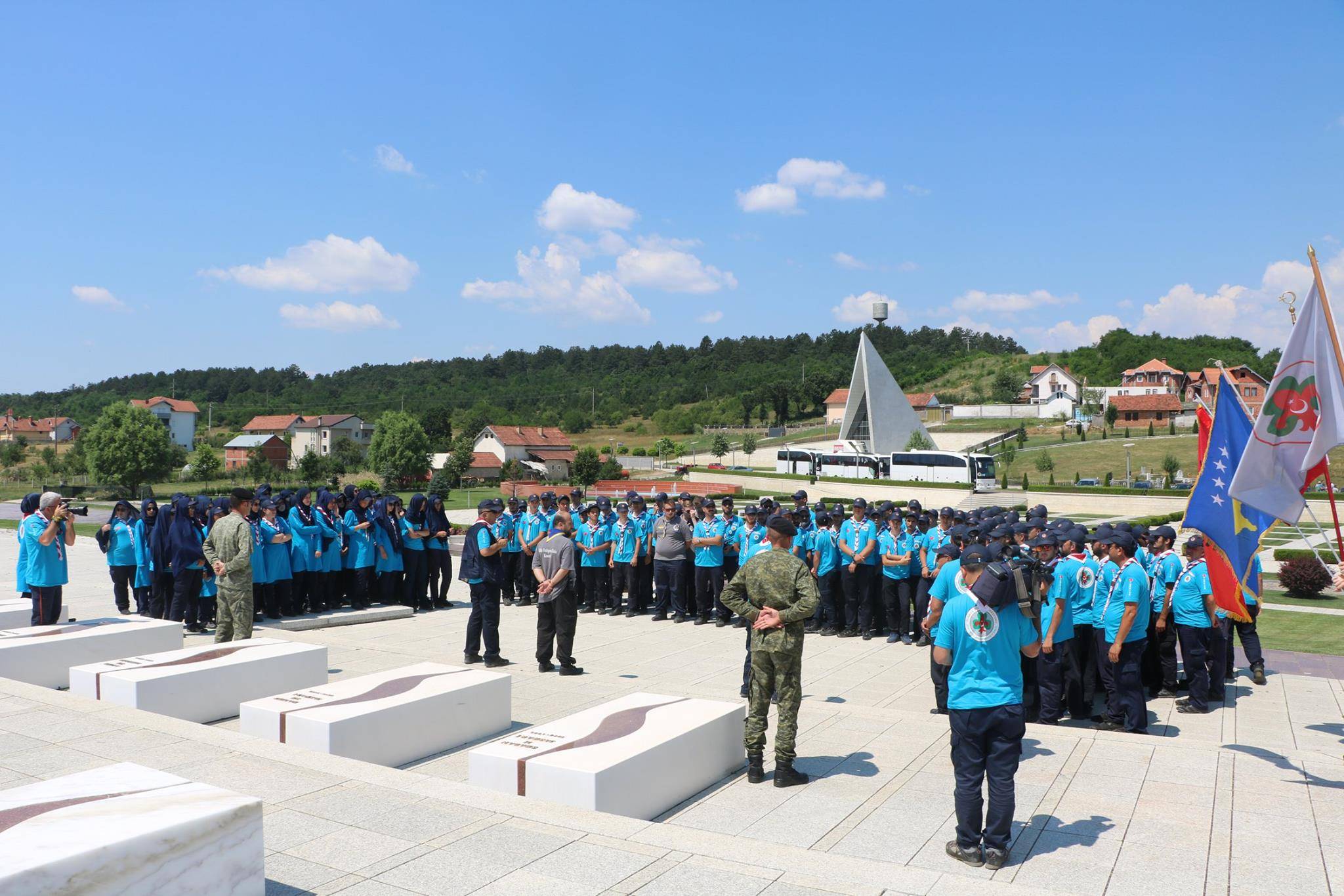 Türkiye ve Kosovalı İzciler Tarihi Eserleri Ziyaret Etti