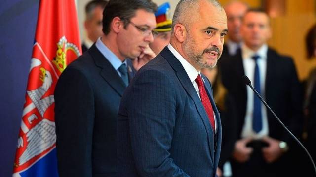 Başbakanlar Arasında ''Bağımsızlık'' Gerginliği !