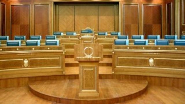 Meclis'in Kuruluş Toplantısına Flora Brovina ve Teuta Rugova Başkanlık Edecek