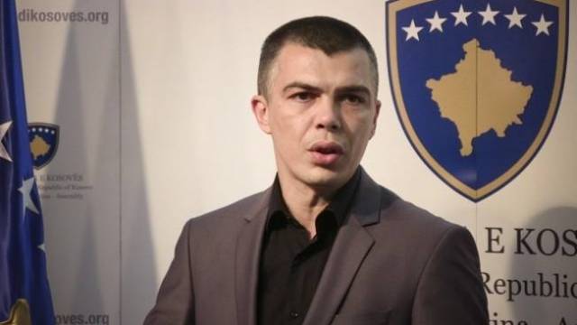 Jablanoviç: İbre'de Barikatı Sadece Sırplar Çekebilir