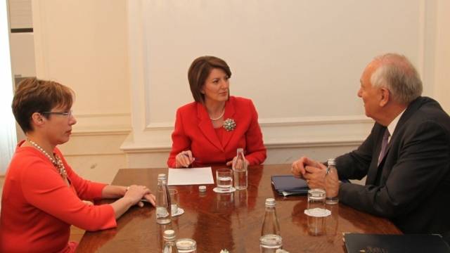 Jahjaga'dan ABD-li Diplomata: Özel Mahkemeyi Kuracağız