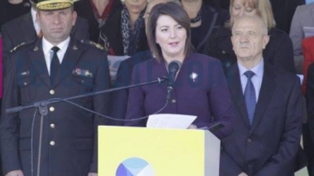 Jahjaga Onurlu Kutlama ve Sakin Protestolar için Vatandaşlara Teşekkür Etti