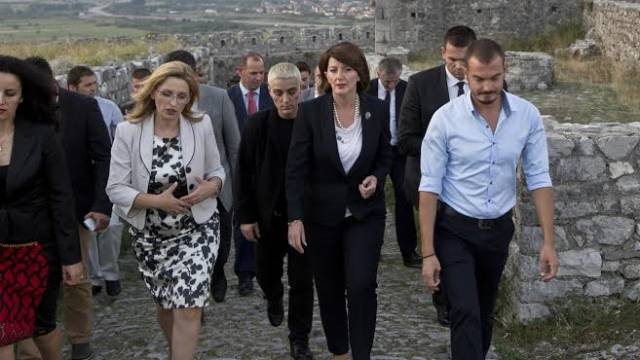 Jahjaga, Arnavutluk Resmi Ziyaretini Tamamladı