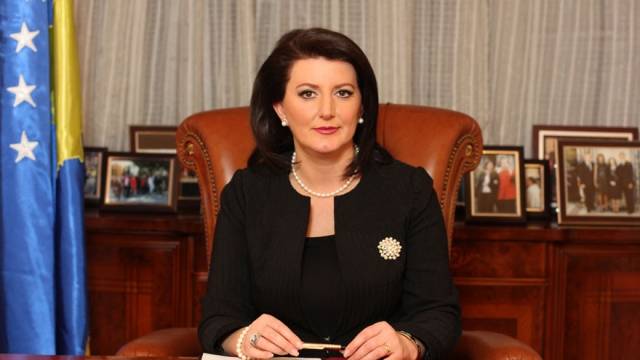 Jahjaga'dan Siyasi Partilere: Ablukasız Çözümler Bulunuz