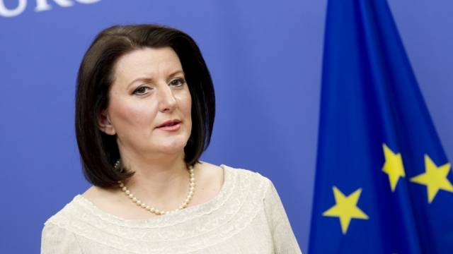 Jahjaga, Bu Hafta da Beklemektedir