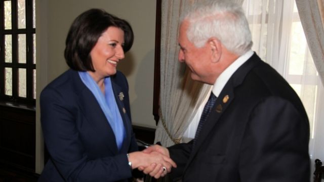 Jahjaga,  Panama ve Kosta Rika Başkanları ile Görüştü
