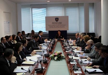 Jahjaga: Yolsuzluk Kamu Güvenliği Tehdit Ediyor