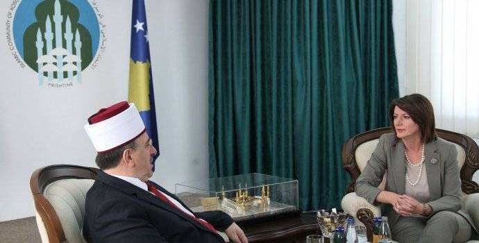 Jahjaga İslam Birliği'ni Ziyaret Etti